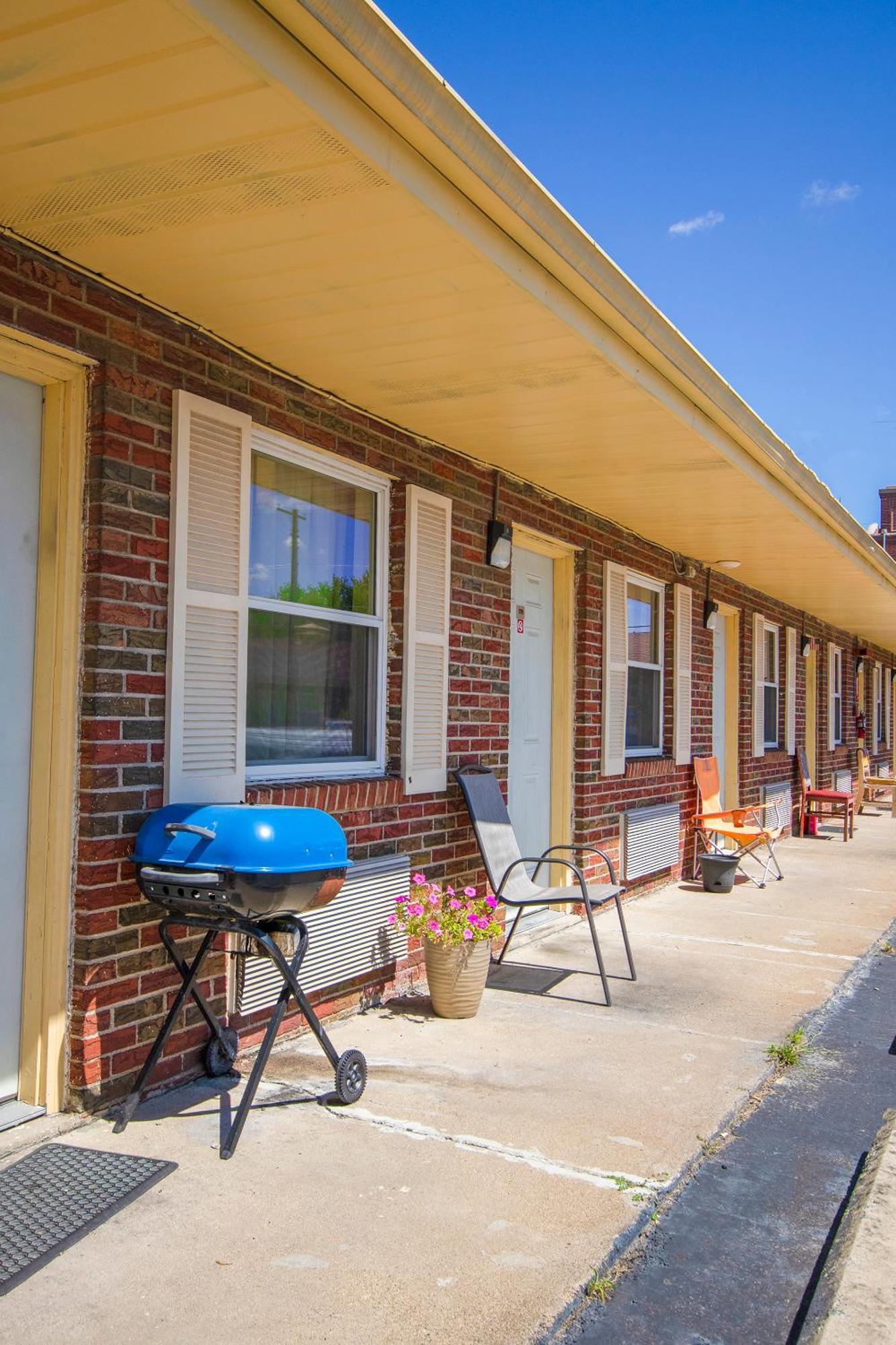 Centralia Motel Near Downtown By Oyo Exterior foto
